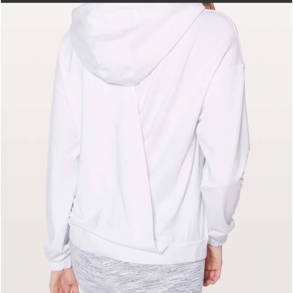 Lululemon Twisted & Tucked Pullover - Picture 4 of 6